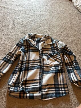 SHEIN Cream and Black Plaid Button-Up Shacket